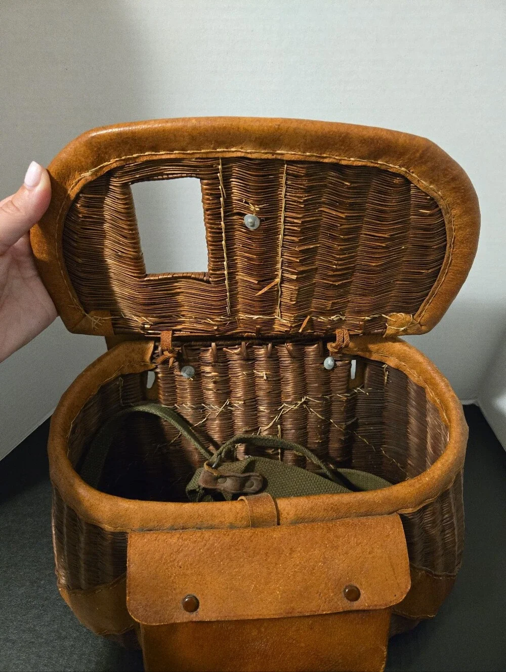 Vintage Fishing Creel Basket Wicker Leather W/Strap Twistons Line Sinkers Cabin